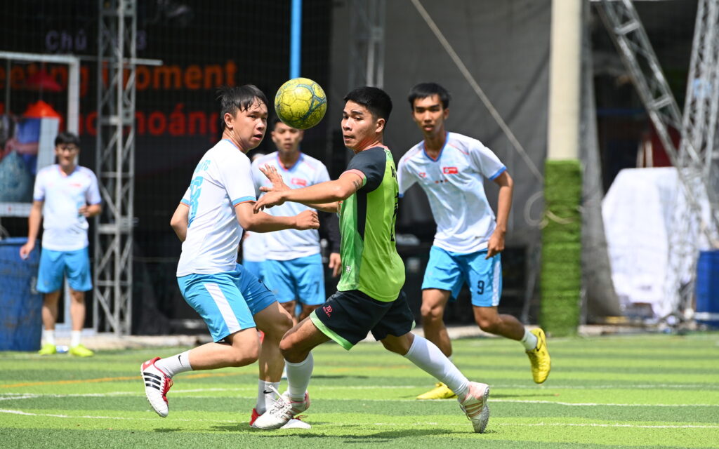 金莲荣获CBSC建筑、钢结构、机电行业足球锦标赛冠军