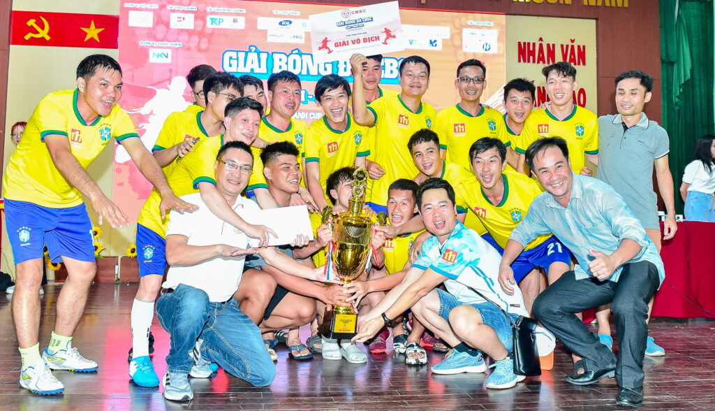 金莲荣获CBSC建筑、钢结构、机电行业足球锦标赛冠军