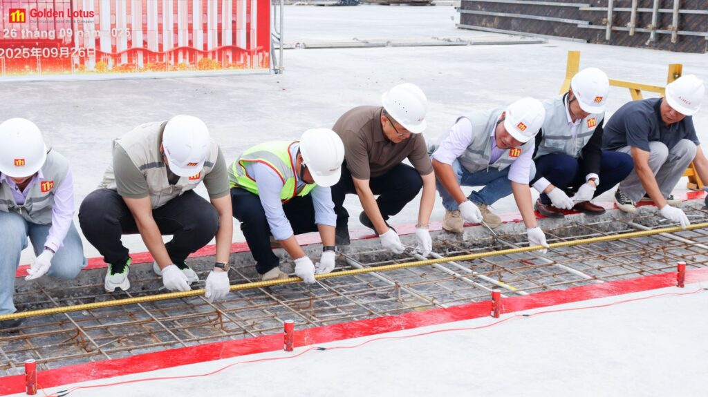 LỄ CẤT NÓC DỰ ÁN NHÀ MÁY AIMER VIỆT NAM